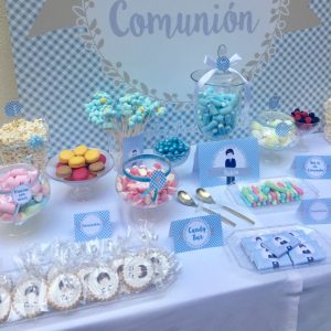 Mesa dulce comunión de niño