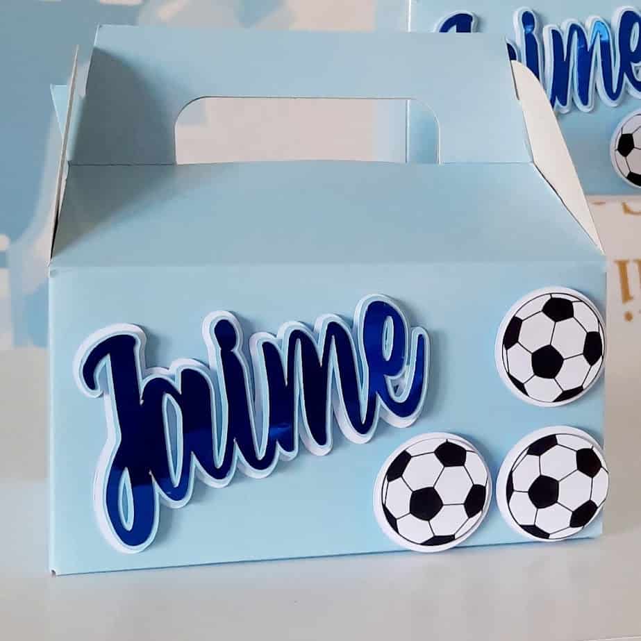 cajita de chuches personalizada para comunión futbolera niño
