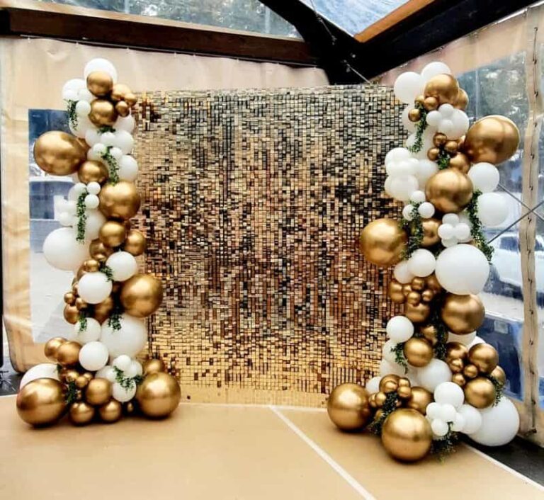shimmer walls decoración con globos dorados y blancos