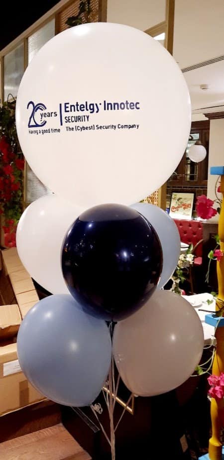 globos personalizados con logo para aniversario de empresa