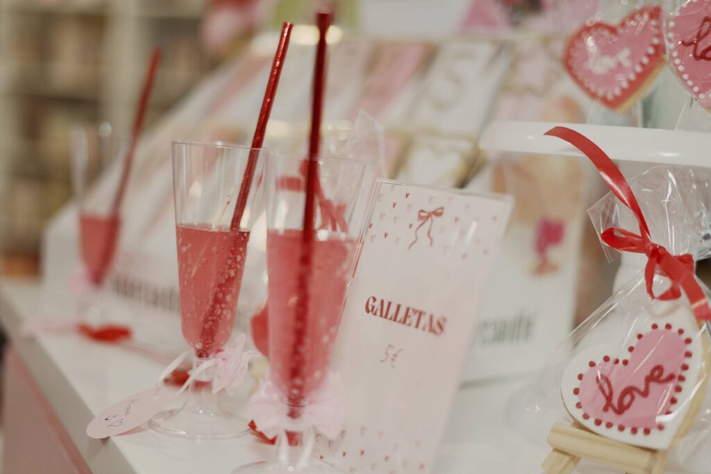 coctel rosa galentine's party decoración by tabatha decora tu fiesta galentine's day día de las amigas